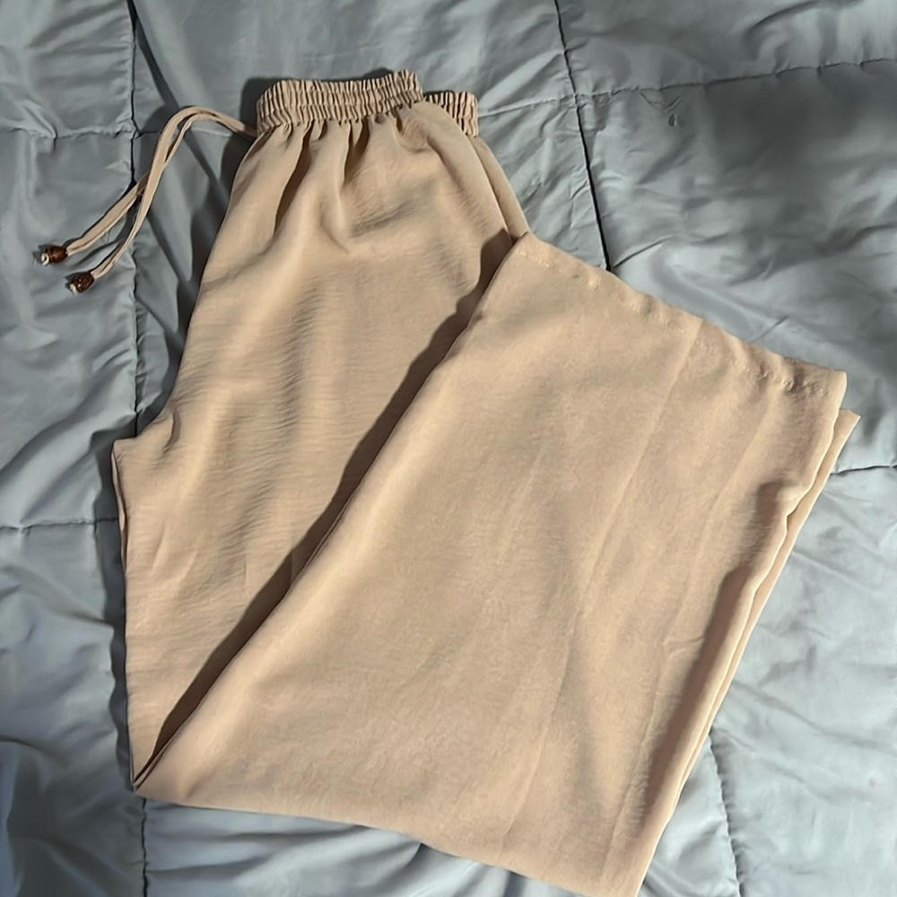 Summer pants from boutique, size S-M, never worn, good condition